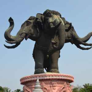 Erawan Museum Bangkok Thailand Sehenswürdigkeiten
